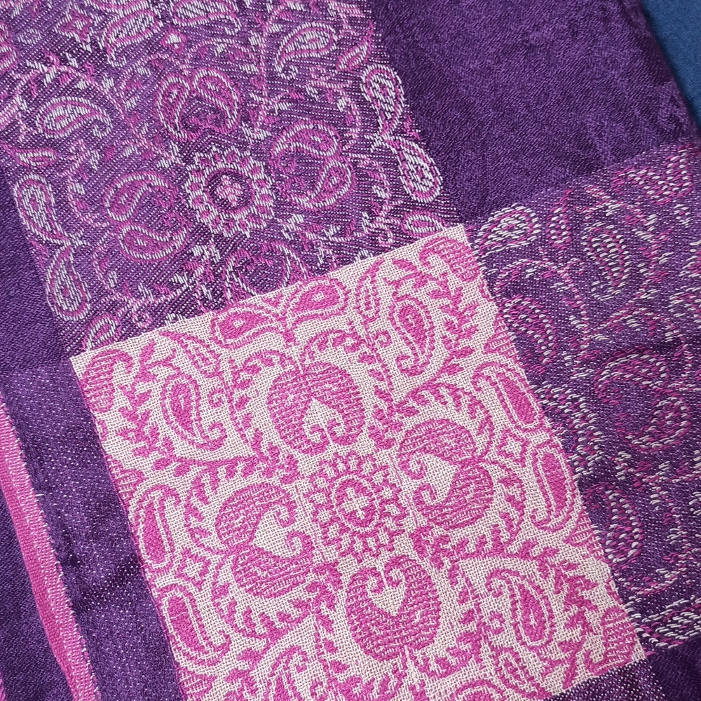 Pashmina Stole/shawl from Kashmir - Picture 10 of 11
